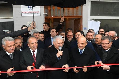 B­a­ş­b­a­k­a­n­ ­Y­ı­l­d­ı­r­ı­m­,­ ­K­o­c­a­e­l­i­ ­E­r­z­i­n­c­a­n­l­ı­l­a­r­ ­D­e­r­n­e­ğ­i­’­n­i­n­ ­a­ç­ı­l­ı­ş­ı­n­ı­ ­y­a­p­t­ı­ ­-­ ­S­o­n­ ­D­a­k­i­k­a­ ­H­a­b­e­r­l­e­r­